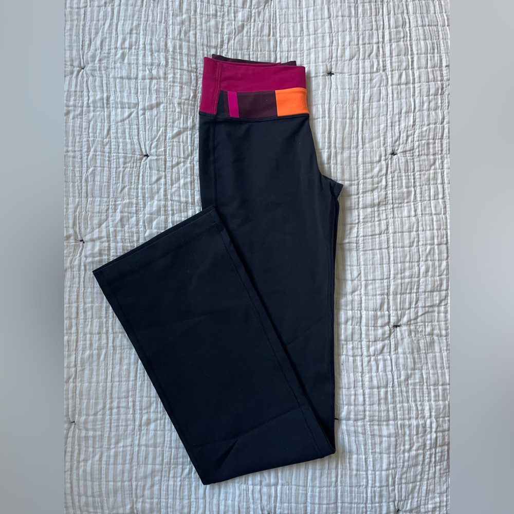 Lululemon yoga pants